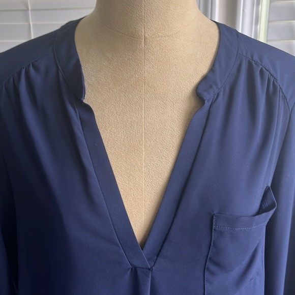 ASTR Navy drape back blouse.  Like new. Small - Picture 2 of 4